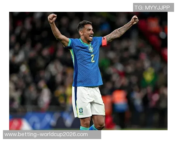 达尼洛在绿茵场上的精彩表现与未来发展潜力分析